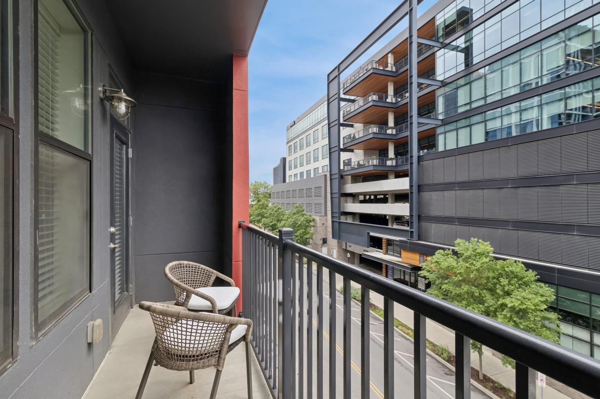 Kasa At Artisan Music Row Apartment