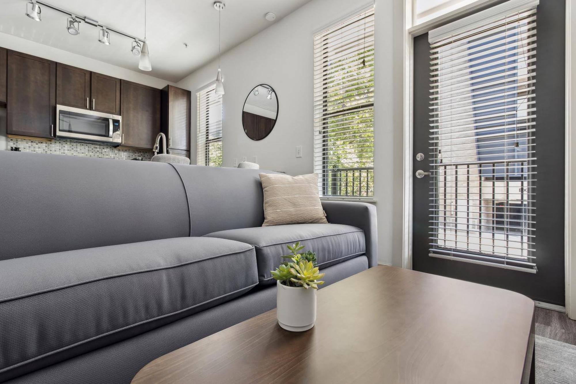 Kasa At Artisan Music Row Apartment